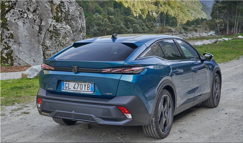 Peugeot 408 Hybrid