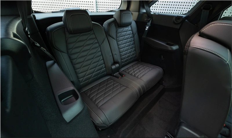 Peugeot E-5008
