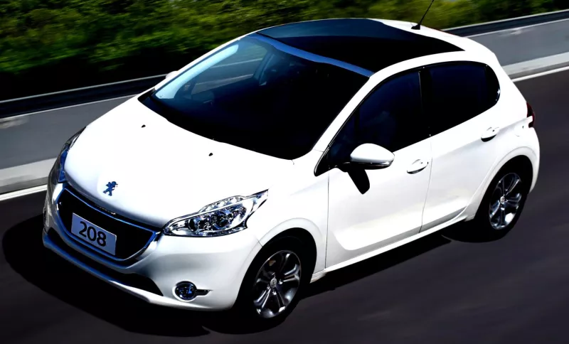 Peugeot e-208