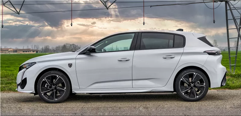Peugeot e-308