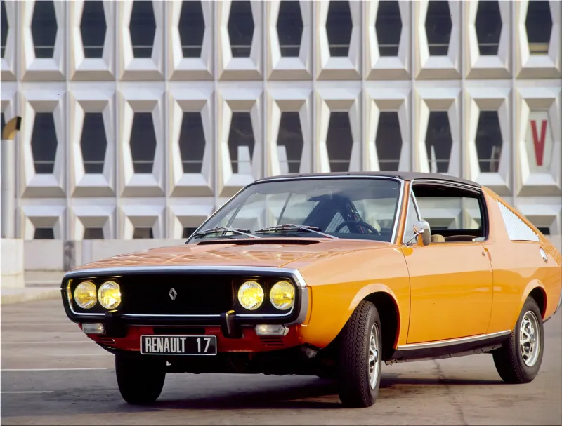 Renault 17