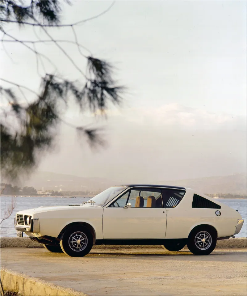 Renault 17