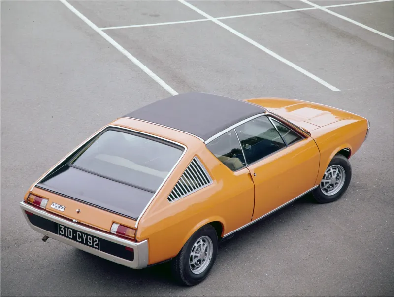 Renault 17