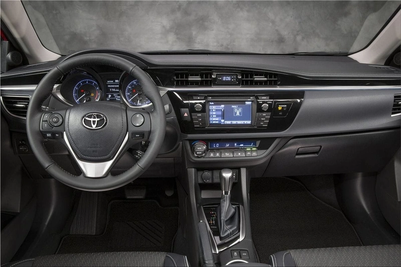 2014 Toyota Corolla interior