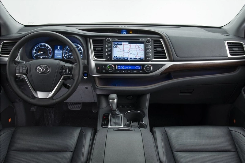 Toyota Highlander interior
