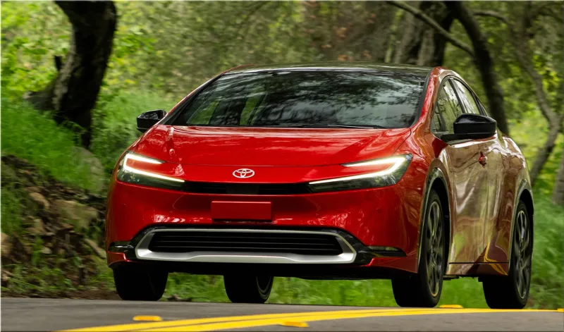 2025 Toyota Prius Plug-in Hybrid