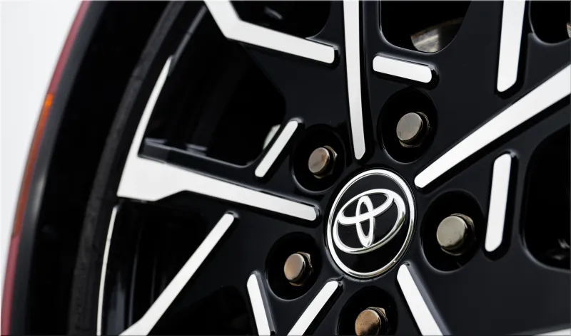 2025 Toyota Prius Plug-in Hybrid