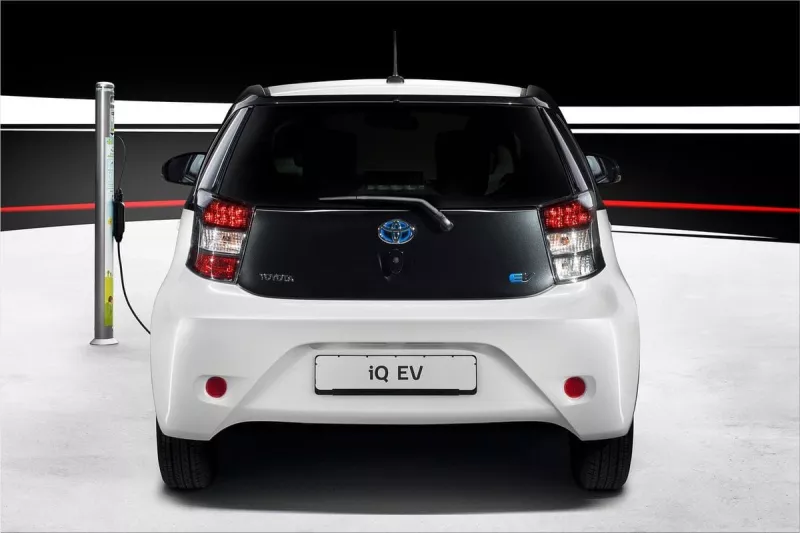 2013 Toyota iQ EV a city commuting vehicle