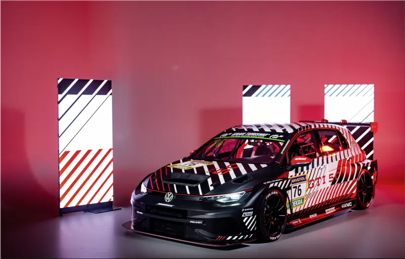 VW Golf GTI EDITION 50