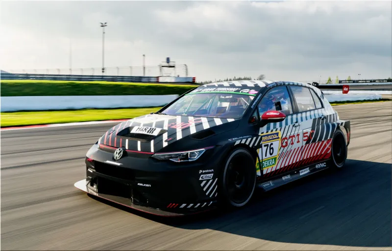 VW Golf GTI EDITION 50