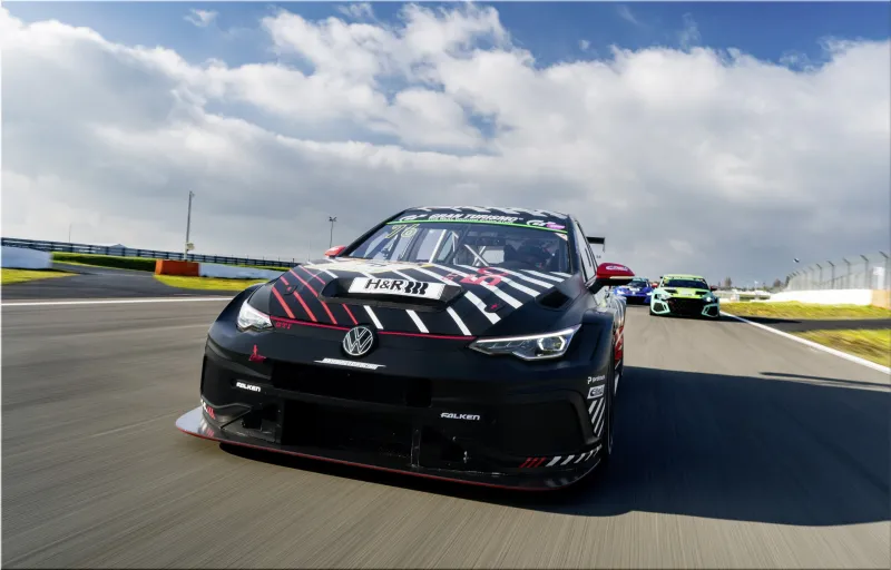 VW Golf GTI EDITION 50