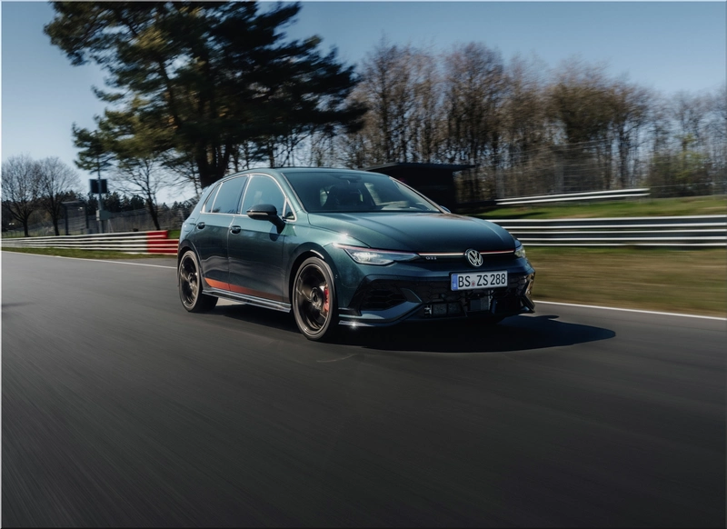 VW Golf GTI Edition 50
