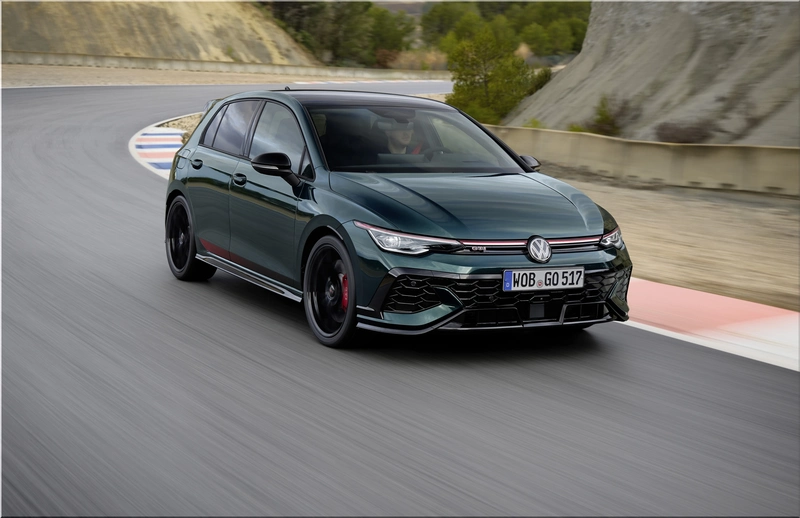 VW Golf GTI Edition 50