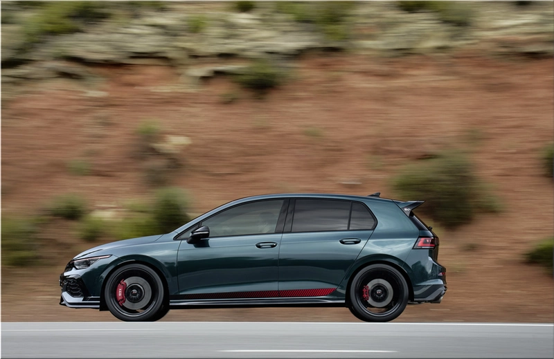 VW Golf GTI Edition 50