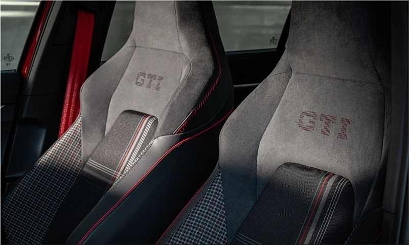 Volkswagen Golf GTI Edition 50