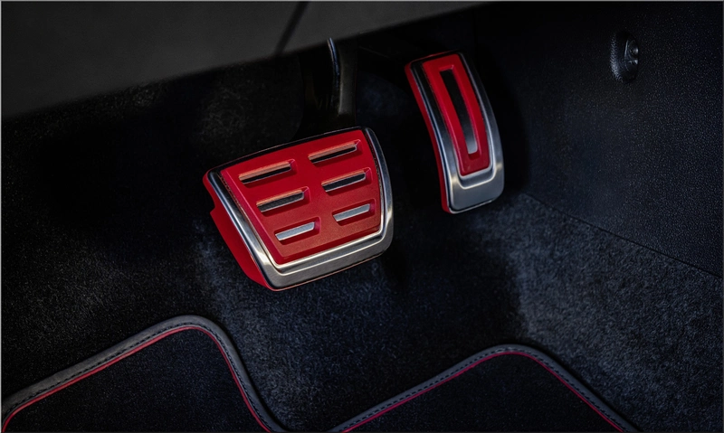 Volkswagen Golf GTI Edition 50