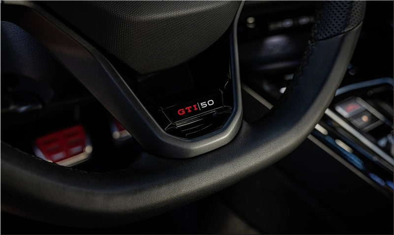 Volkswagen Golf GTI Edition 50