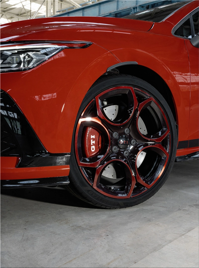 Volkswagen Golf GTI Edition 50