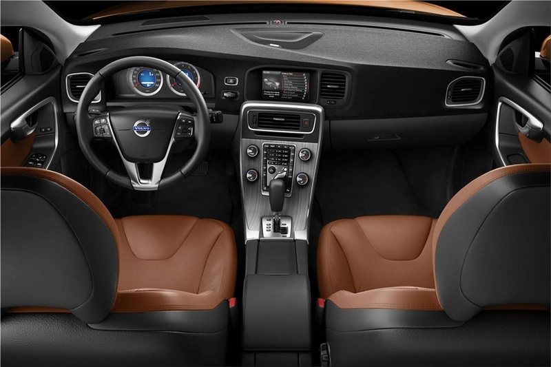 Volvo S60 interior