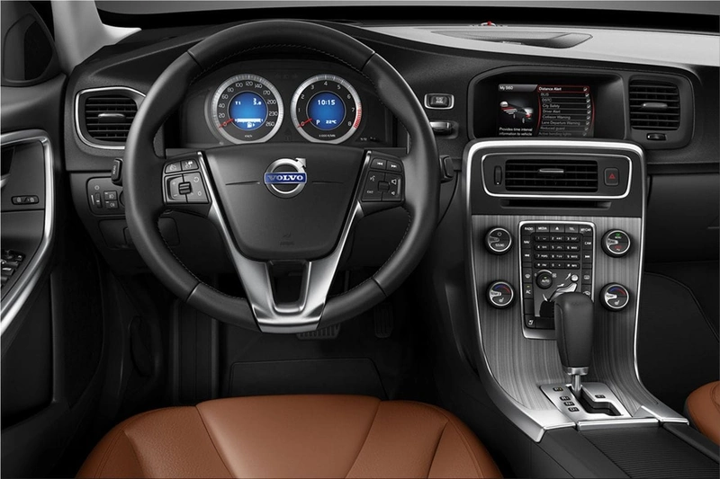 Volvo S60 interior