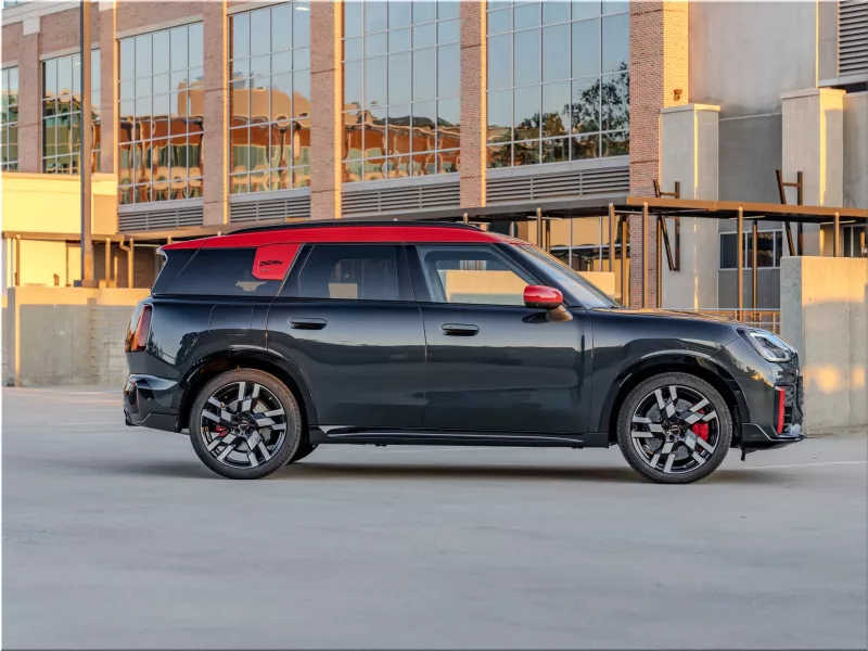 MINI John Cooper Works Countryman