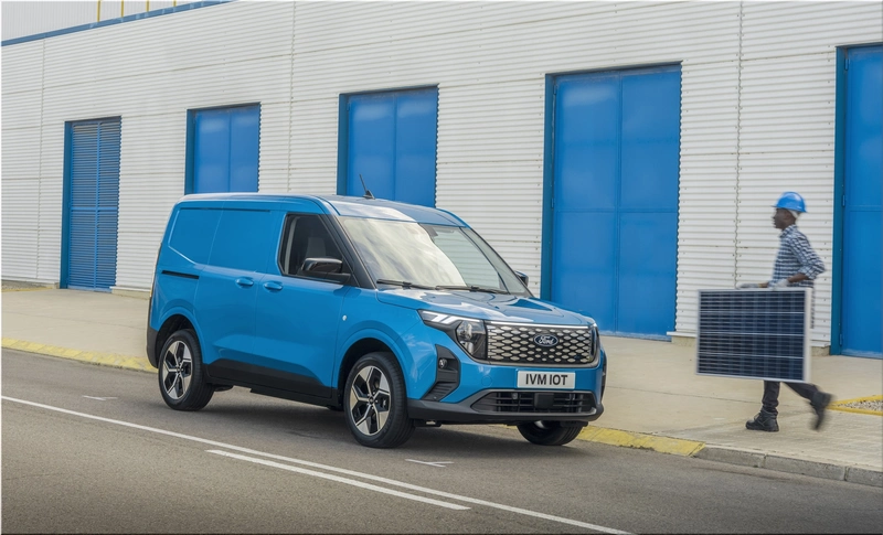 Ford E-Transit Courier 2026