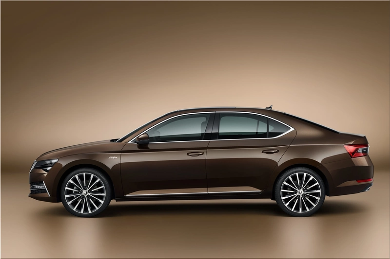 Skoda Superb Hatch Plug-In Hybrid