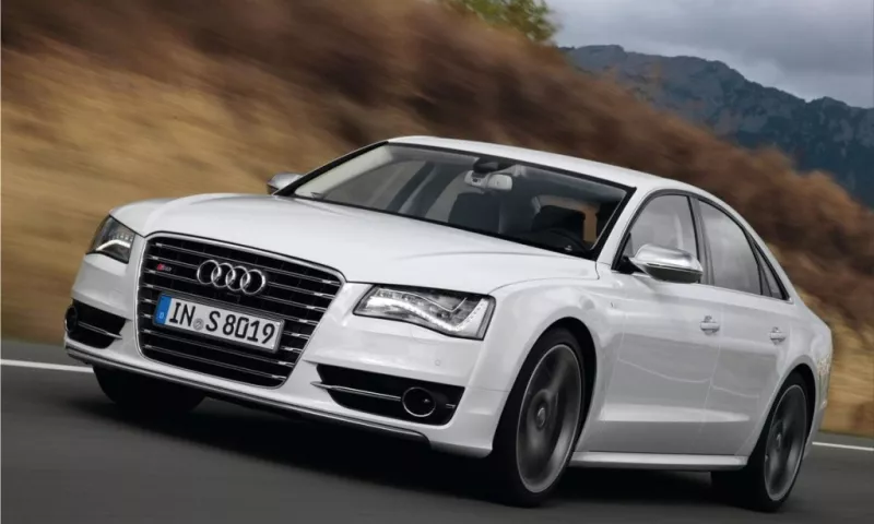 Audi S8