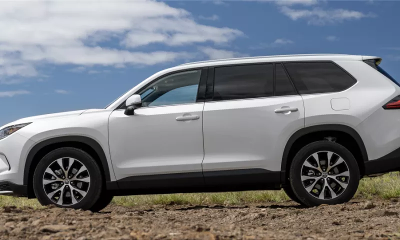 2024 Toyota Grand Highlander: A Bigger, Better Hybrid SUV