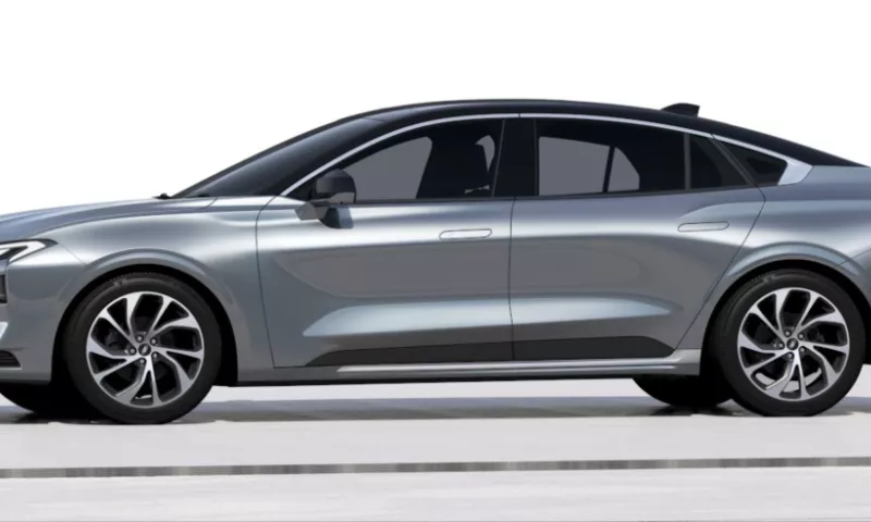 The new Ford Mondeo will compete with Volkswagen Passat