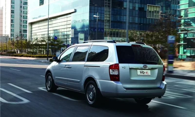 2012 Kia Grand VQ-R