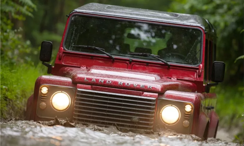 Land Rover Defender