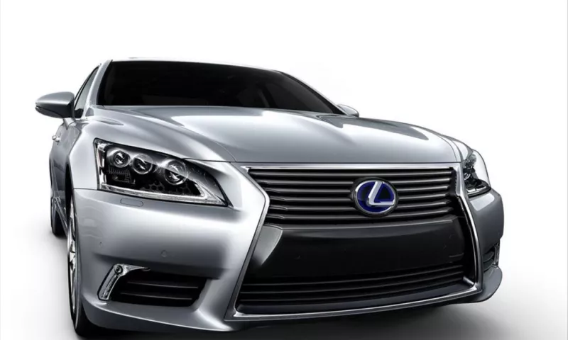 Lexus LS 600h L