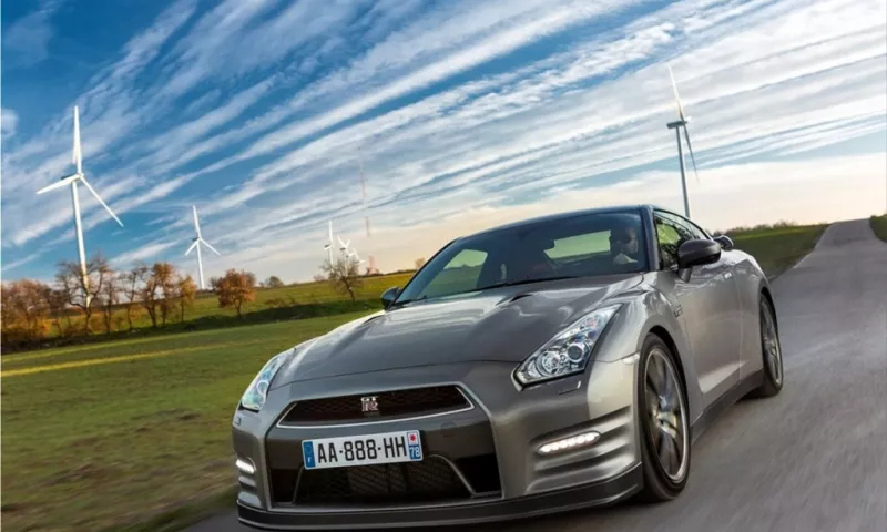 Nissan GT-R