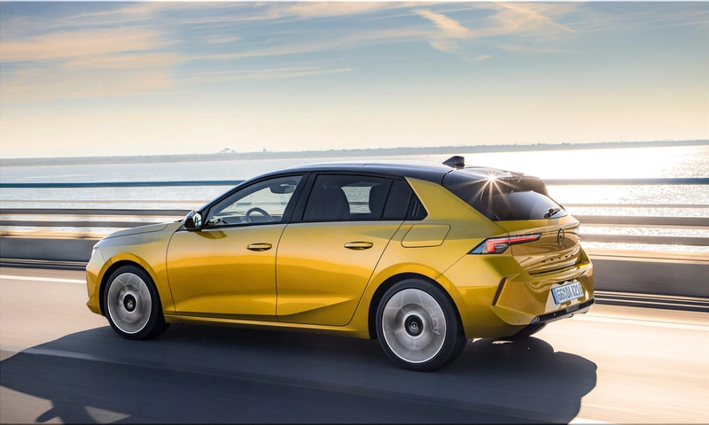 Opel Astra PHEV 2025: More Power, 83 km EV Range, Same Price