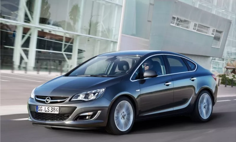 Opel Astra Sedan