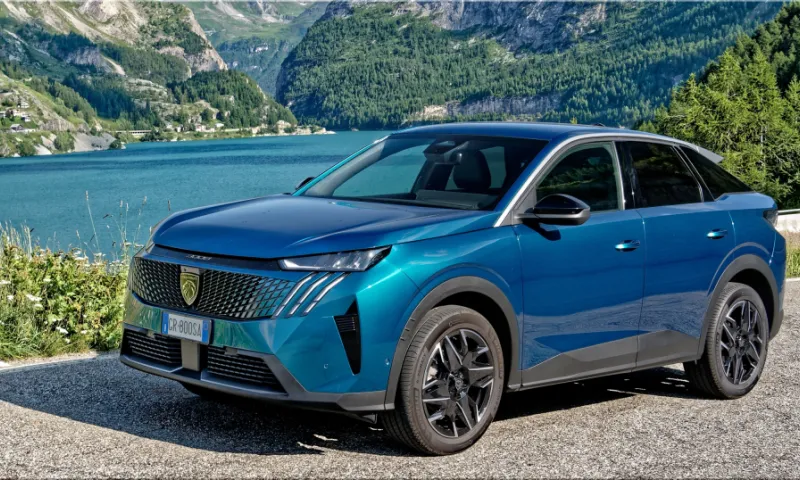 Peugeot 3008 Hybrid Review: Performance and Sustainability on the Grossglockner