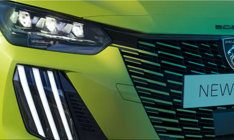 Peugeot e-208