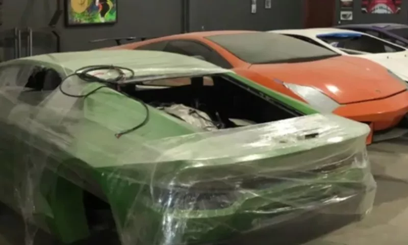 Brazilian police closes fake Lamborghini and Ferrari factory