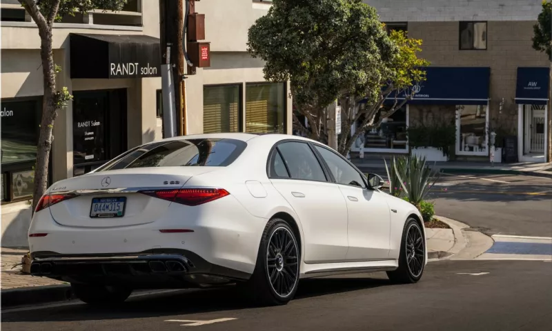 2024 Mercedes-Benz S63 AMG E Performance
