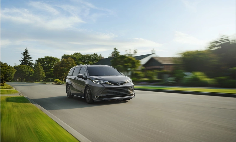 Toyota Sienna Platinum | Car Division