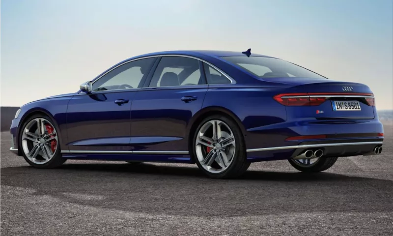 Audi S8