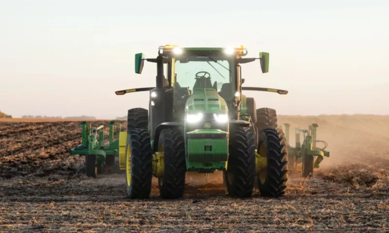 John Deere 8R autonomous tractor