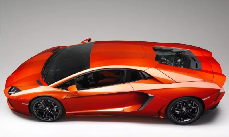 Lamborghini Aventador LP700-4