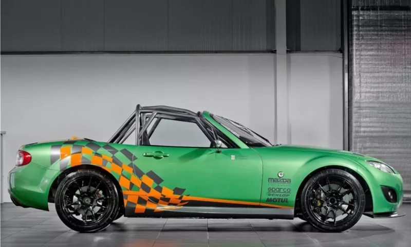 Mazda MX-5 GT Race Car
