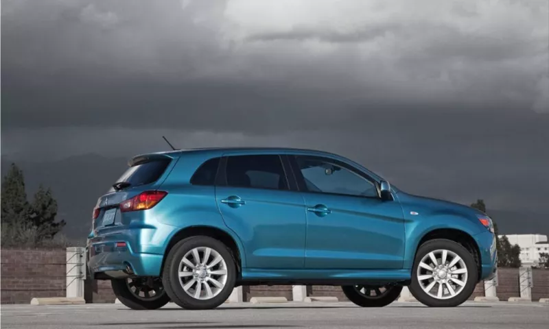 Mitsubishi CUV