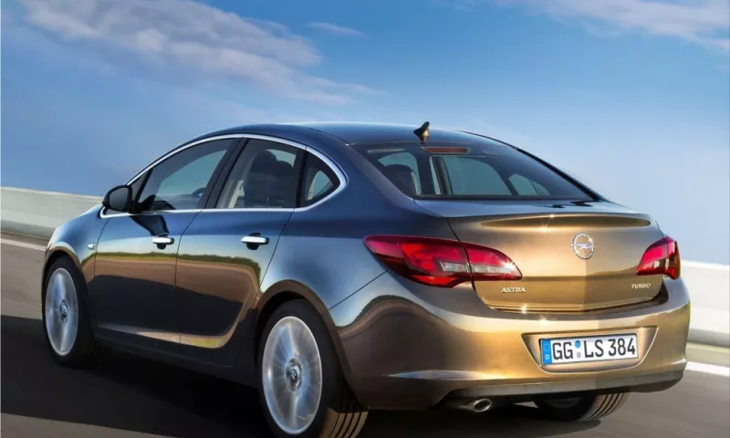 Opel Astra Sedan