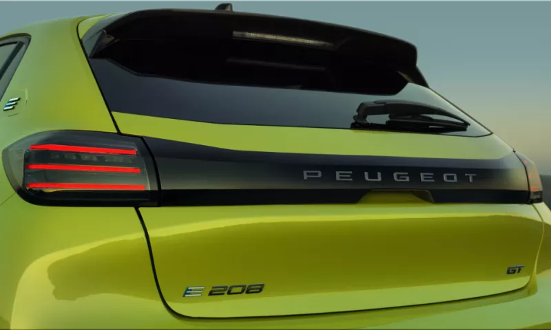 Peugeot e-208