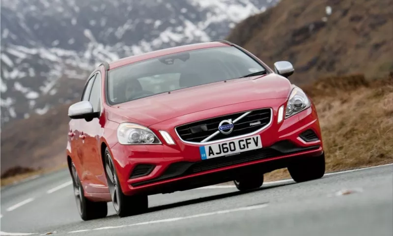Volvo V60 R-Design 2011