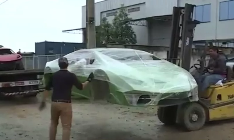 Brazilian police closes fake Lamborghini and Ferrari factory